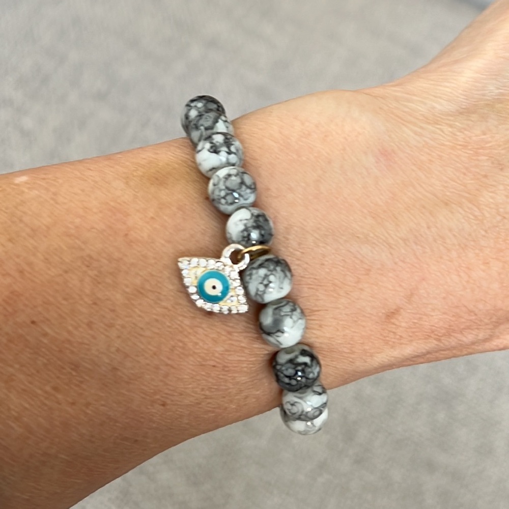 Beaded bracelet - Picture 3 of 3